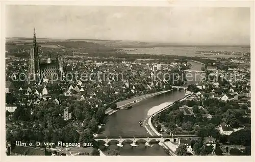 AK / Ansichtskarte Ulm_Donau Fliegeraufnahme Ulm_Donau