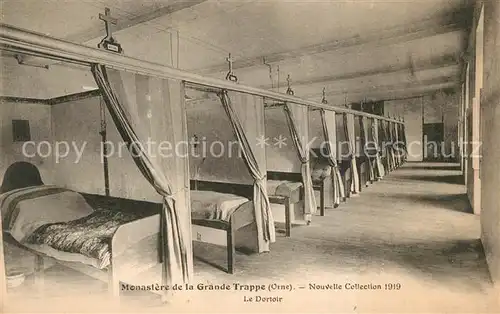 AK / Ansichtskarte Mortagne au Perche Monastere de la Grande Trappe Le Dortoir Mortagne au Perche