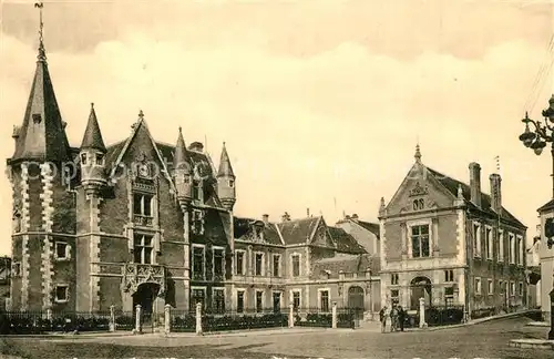 AK / Ansichtskarte Etampes Hotel de Ville Vieille et curieuse Maison Etampes