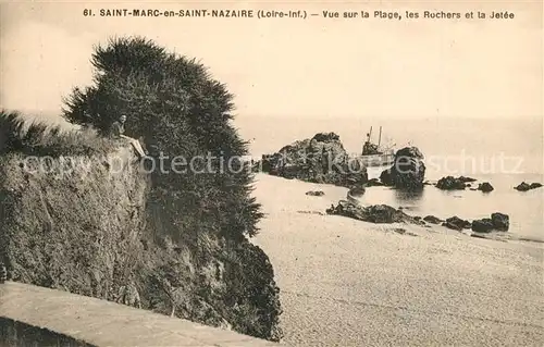 AK / Ansichtskarte Saint Marc en Saint Nazaire Vue sur la plage Rochers et la Jetee 