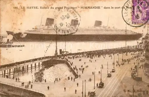 AK / Ansichtskarte Schiffe_Ships_Navires Paquebot Normandie Le Havre  