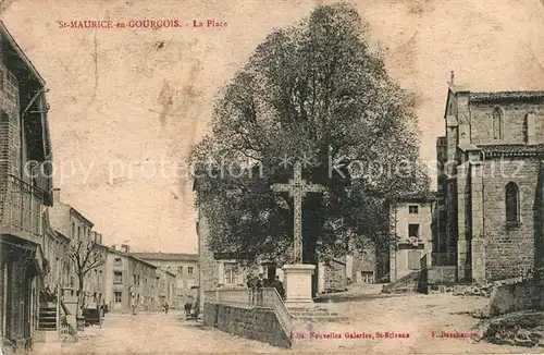 AK / Ansichtskarte Saint Maurice en Gourgois La Place Croix Saint Maurice en Gourgois