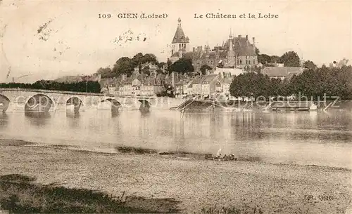 AK / Ansichtskarte Gien Chateau et la Loire Gien