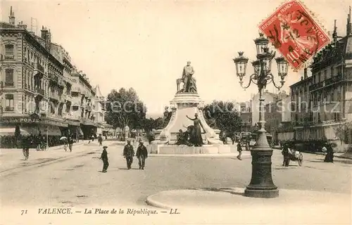 AK / Ansichtskarte Valence_Drome La Place de la Republique Valence_Drome