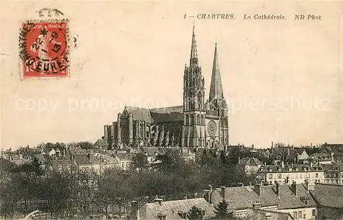 AK / Ansichtskarte Chartres_Eure_et_Loir La ville et la Cathedrale Chartres_Eure_et_Loir