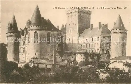 AK / Ansichtskarte La_Rochefoucauld Chateau vu au nord est La_Rochefoucauld