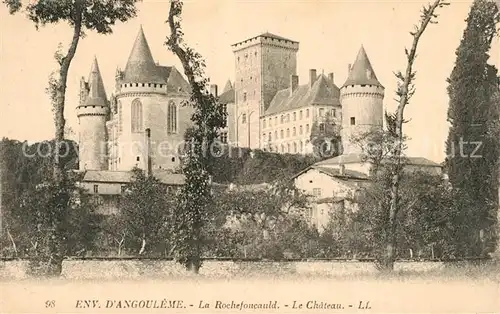 AK / Ansichtskarte La_Rochefoucauld Chateau Schloss La_Rochefoucauld