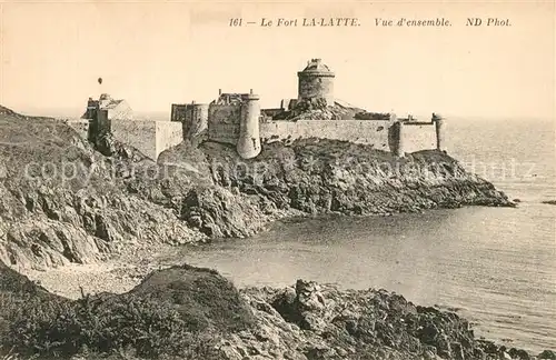 AK / Ansichtskarte Cap_Frehel_Cotes_d_Armor_Bretagne Chateau Fort La Latte Falaises Cap_Frehel