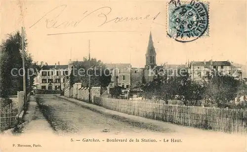 AK / Ansichtskarte Garches Boulevard de la Station Le Haut Garches