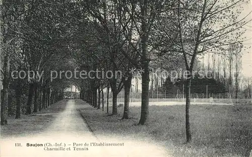 AK / Ansichtskarte Saujon Parc de l Etablissement Charmille et Tennis Saujon