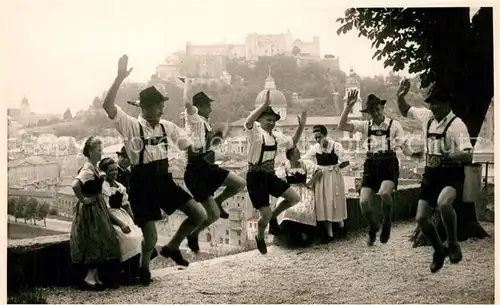 AK / Ansichtskarte Salzburg_Oesterreich Volkstanzgruppe Gebirgsverein Alpina Salzburg_Oesterreich