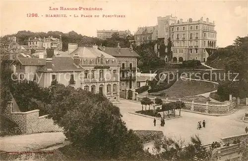 AK / Ansichtskarte Biarritz_Pyrenees_Atlantiques Place du Port Vieux  Biarritz_Pyrenees