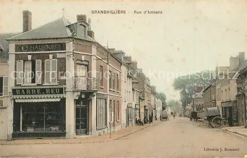AK / Ansichtskarte Grandvilliers_Eure Rue d Amiens Grandvilliers Eure
