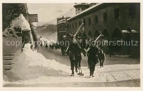 AK / Ansichtskarte St_Moritz_GR Strassenpartie im Winter St_Moritz_GR