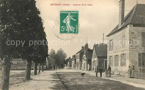 AK / Ansichtskarte Estissac Avenue de la Gare Estissac