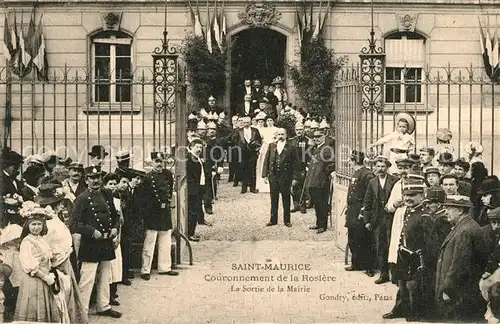 AK / Ansichtskarte Saint_Maurice_sur_Loire Couronnement de la Rosiere La Sortie de la Mairie Saint_Maurice_sur_Loire