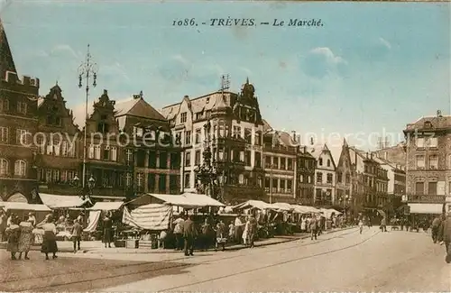 AK / Ansichtskarte Treves_Trier Marche Marktplatz Treves Trier