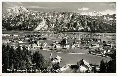 AK / Ansichtskarte Kiefersfelden Gesamtansicht mit Naunspitze und Scheffauer Alpenpanorama Kiefersfelden