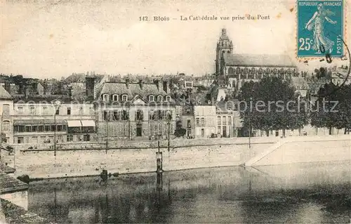 AK / Ansichtskarte Blois_Loir_et_Cher La Cathedrale vue prise du pont Blois_Loir_et_Cher