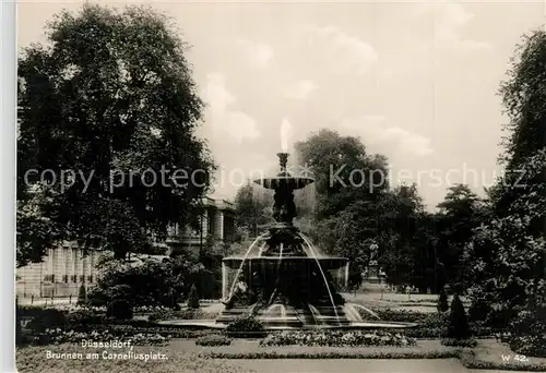 AK / Ansichtskarte Duesseldorf Brunnen am Corneliusplatz Trinks Postkarte Duesseldorf