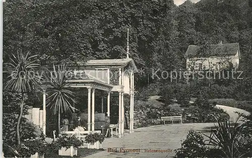 AK / Ansichtskarte Bad_Pyrmont Helenenquelle Bad_Pyrmont