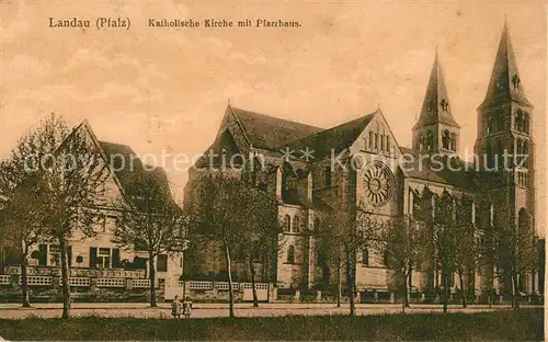 AK / Ansichtskarte Landau_Pfalz Kirche mit Pfarrhaus Landau Pfalz