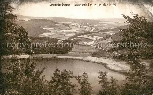 AK / Ansichtskarte Daun_Eifel Blick ins Tal Gemuendener Maar Landschaftspanorama Daun_Eifel