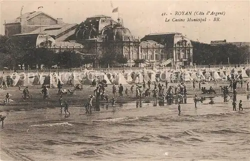 AK / Ansichtskarte Royan_Charente Maritime Casino Municipal Plage Royan Charente Maritime