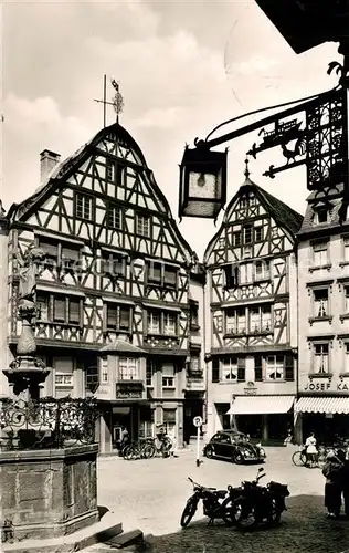 AK / Ansichtskarte Bernkastel Kues Markt Sankt Michael Brunnen Bernkastel Kues