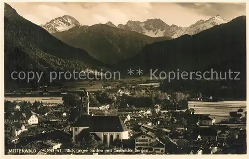 AK / Ansichtskarte Mittenwald_Bayern Panorama Blick gegen Sueden mit Seefelder Bergen Mittenwald Bayern