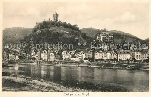AK / Ansichtskarte Cochem_Mosel Partie an der Mosel Blick zur Reichsburg Cochem Mosel