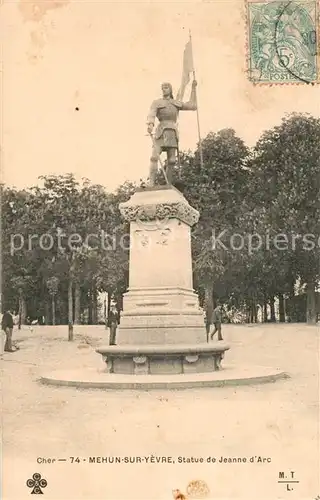 AK / Ansichtskarte Mehun sur Yevre Statue de Jeanne d Arc Mehun sur Yevre