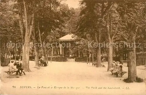 AK / Ansichtskarte Nevers_Nievre Parc et Kiosque de la Musique Nevers Nievre