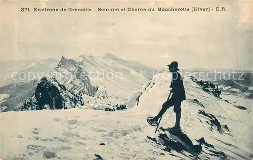 AK / Ansichtskarte Grenoble Sommet et Chaine du Moucherotte en hiver Gebirgspanorama Bergsteiger Grenoble