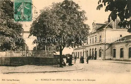 AK / Ansichtskarte Romilly sur Seine la Gare et le Kiosque Romilly sur Seine