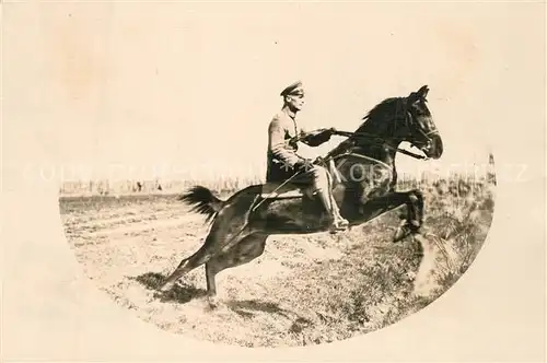 AK / Ansichtskarte Wintzenheim_Winzenheim_Elsass Cavallerist 