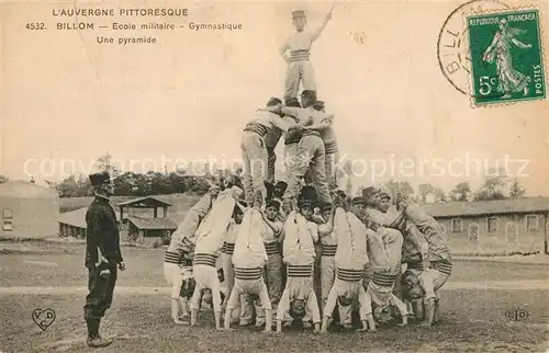 AK / Ansichtskarte Billom Ecole militaire Gymnastique une pyramide Billom