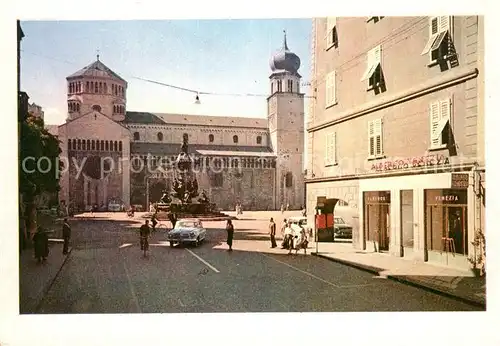 AK / Ansichtskarte Trento Albergo Venezia e Piazza Duomo Trento