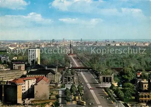 AK / Ansichtskarte Berlin Panorama Blick auf Siegessaeule und Brandenburger Tor Berlin