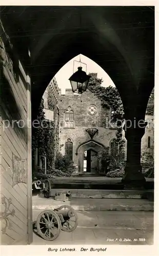 AK / Ansichtskarte Burg_Lahneck Burghof Burg_Lahneck