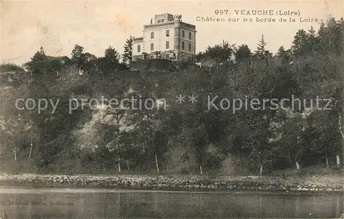 AK / Ansichtskarte Veauche Chateau sur les bords de la Loire Veauche
