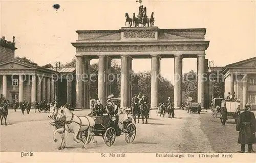 AK / Ansichtskarte Berlin Brandenburger Tor mit Majestaet Pariser Platz Berlin