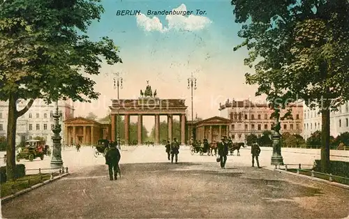 AK / Ansichtskarte Berlin Brandenburger Tor Pariser Platz Berlin