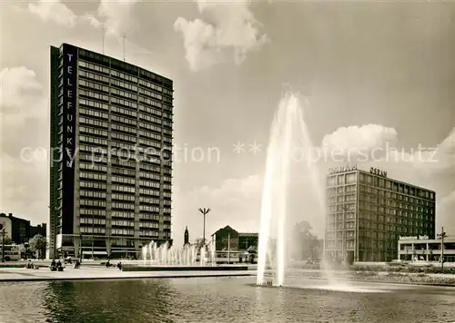 AK / Ansichtskarte Berlin Ernst Reuer Hochhaus Wasserfontaenen Berlin