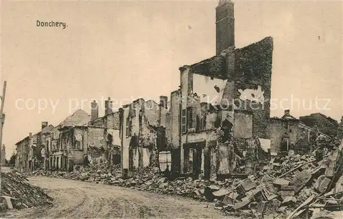 AK / Ansichtskarte Donchery Ruines bombardement Donchery