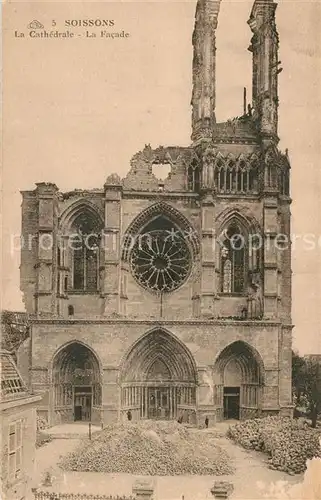 AK / Ansichtskarte Soissons_Aisne Cathedrale Ruines Soissons Aisne