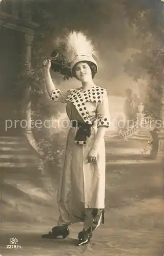 AK / Ansichtskarte Foto_KKGH_Nr. 2378 4 Frau Hutmode  