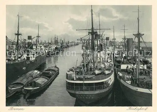 AK / Ansichtskarte Hafenanlagen Bremen Freihafen II Schiffe  