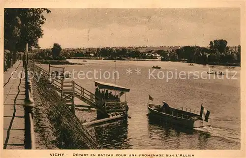 AK / Ansichtskarte Vichy_Allier Depart en bateau pour une promenade sur l Allier Vichy Allier