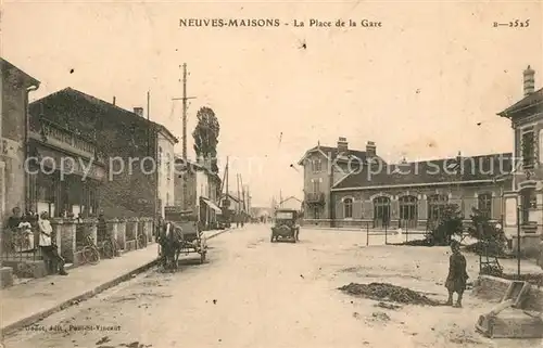 AK / Ansichtskarte Neuves Maisons l.a Place de la Gare Neuves Maisons